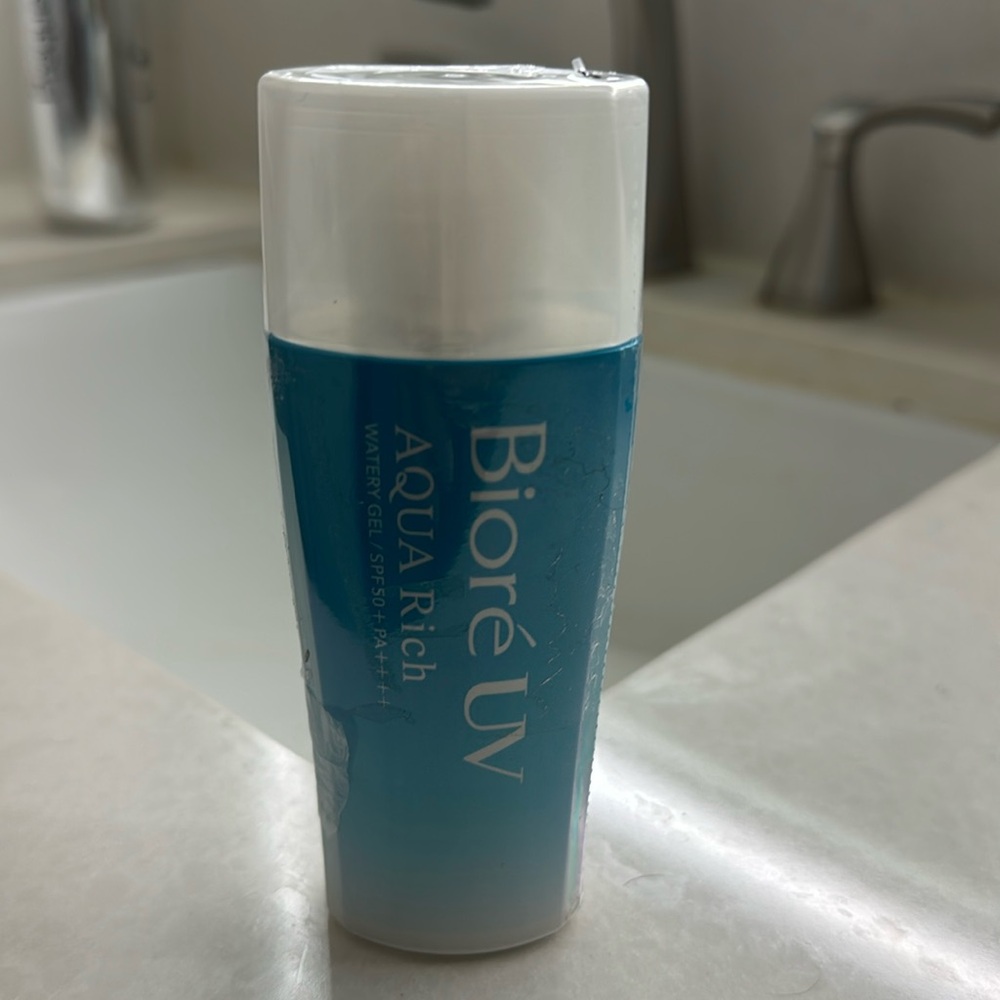 Biore UV Aqua Rich Watery Gel SPF50 New